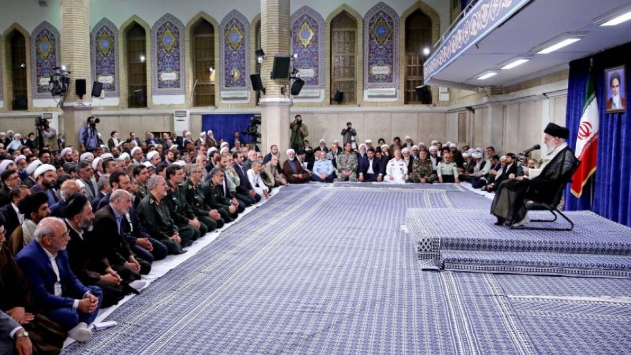 Ayatollah Ali Khamenei will nicht mit den Amerikanern verhandeln Ayatollah Ali Khamenei will nicht mit den Amerikanern verhandeln