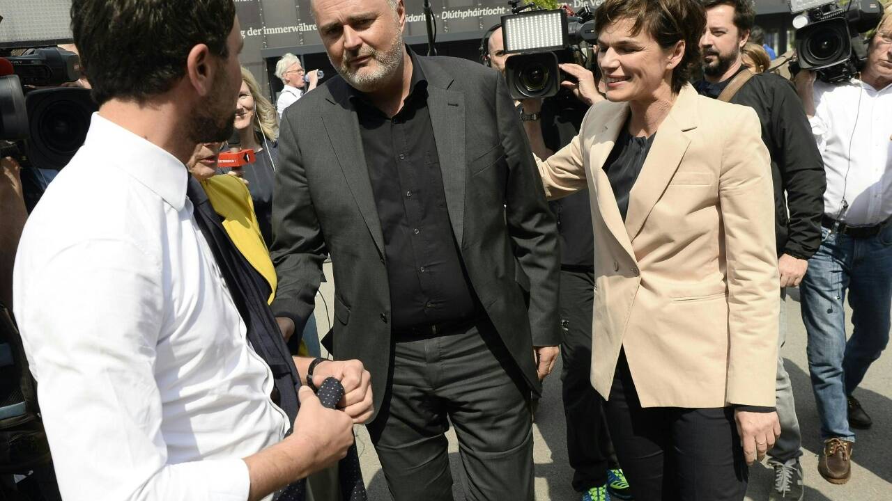 Burgenlands Landeshauptmann Hans Peter Doskozil kündigt vorgezogene Landestagwahlen an. Im Bild mit SPÖ-Chefin Pamela Rendi-Wagner. Burgenlands Landeshauptmann Hans Peter Doskozil kündigt vorgezogene Landestagwahlen an. Im Bild mit SPÖ-Chefin Pamela Rendi-Wagner.