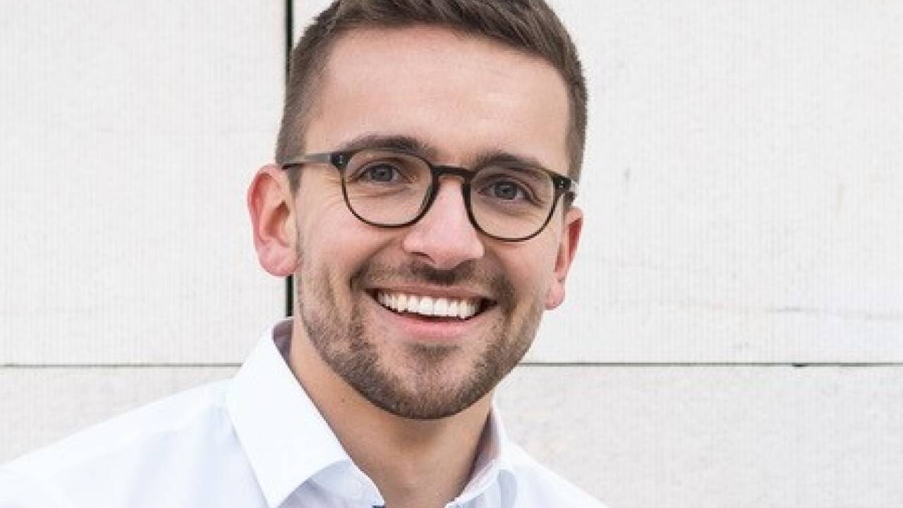 Christian Zoll hofft, dass er am Sonntag den Sprung ins Europaparlament schafft. Christian Zoll hofft, dass er am Sonntag den Sprung ins Europaparlament schafft.