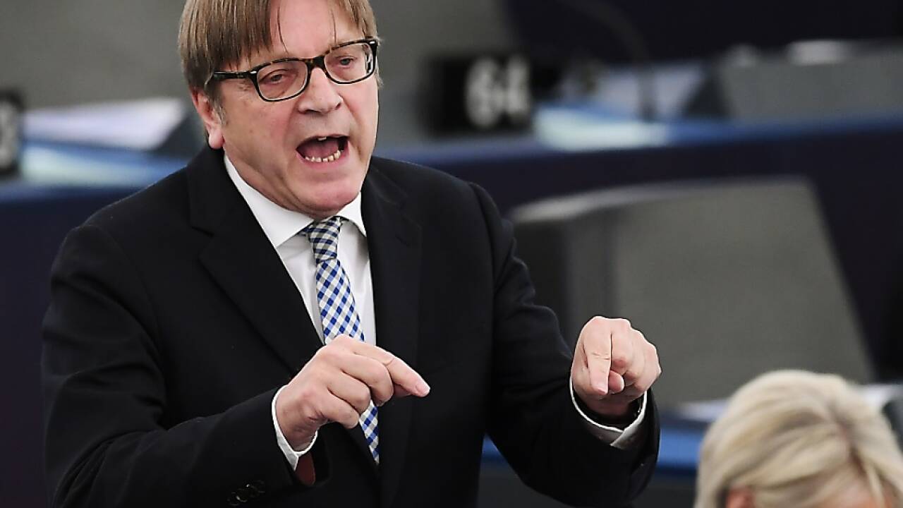 Guy Verhofstadt geht auf Konfrontationskurs mit Matteo Salvini 