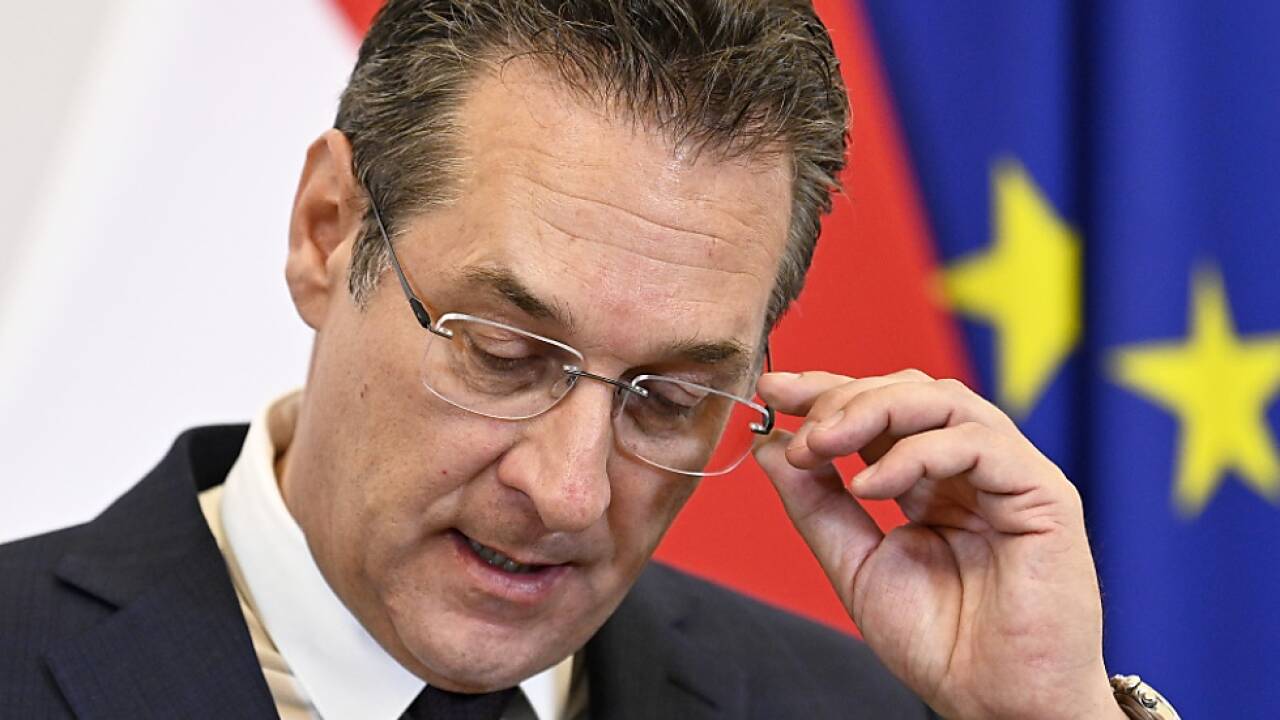 Strache schließt weiteres Material aus 