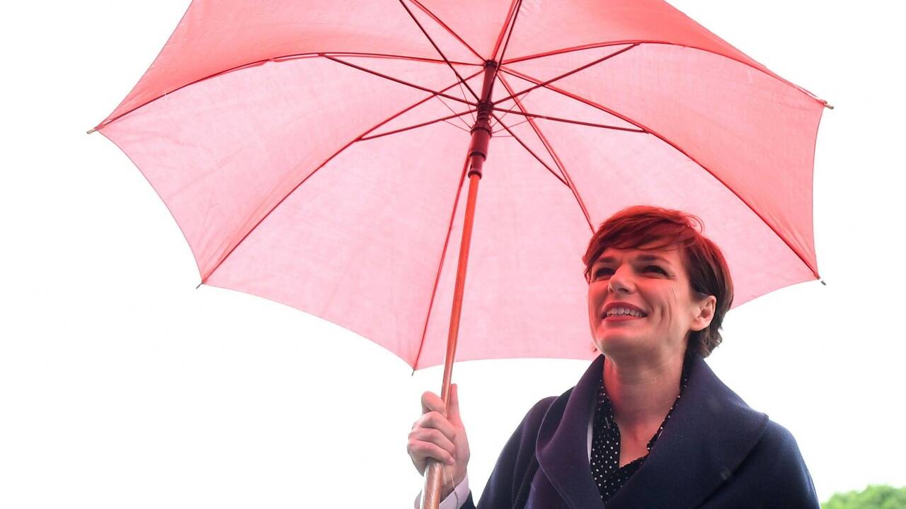 Roter Schirm, rote Schirmherrin: Pamela Rendi-Wagner am Dienstag, 28. Mai 2019, in Wien. 