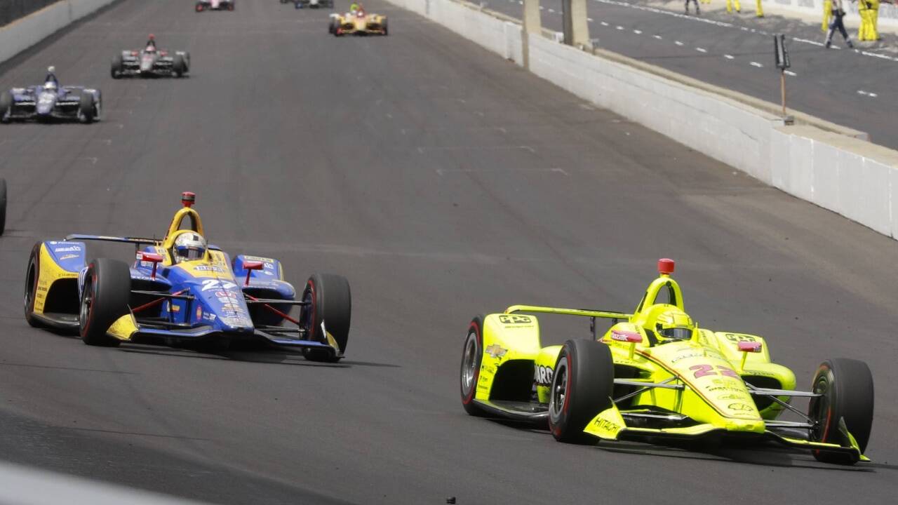 Fotofinish nach 800 Kilometern: Pagenaud vor Rossi. 