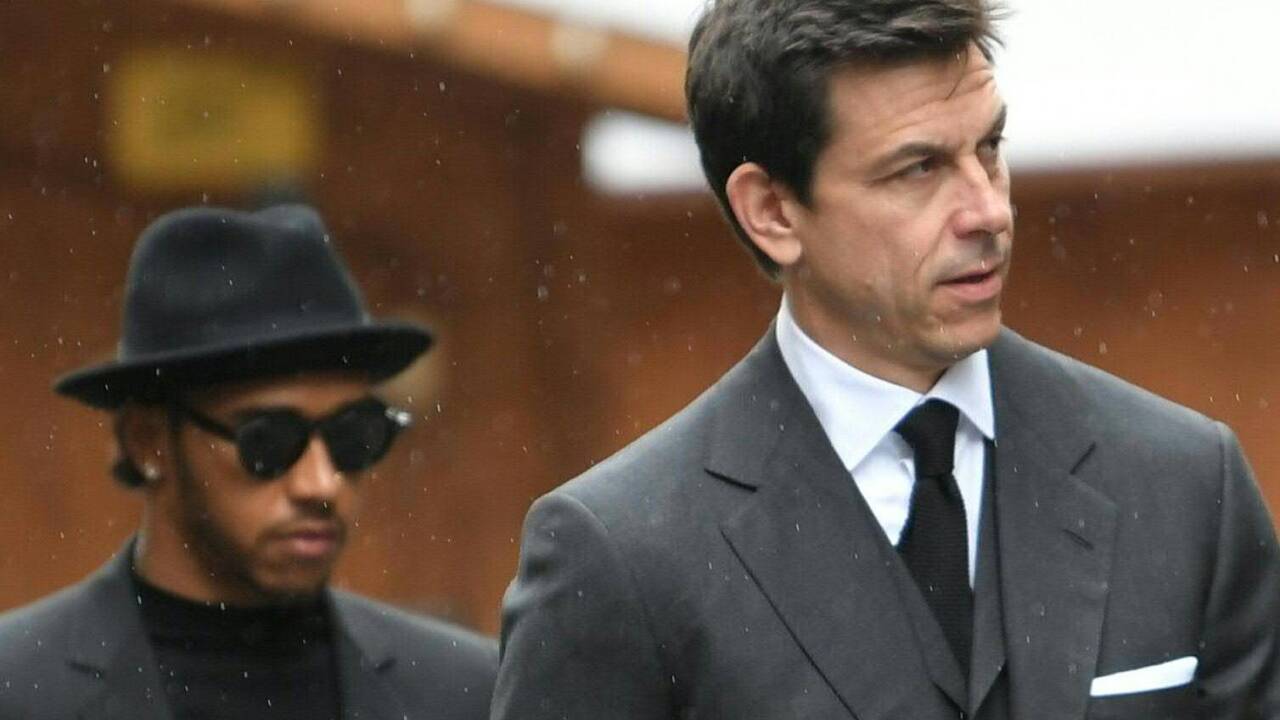 Lewis Hamilton und Toto Wolff.  