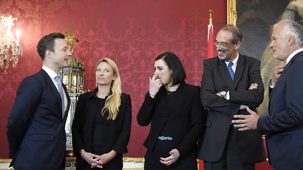 Nach der Amtsenthebung teilweise wieder in den Nationalrat 