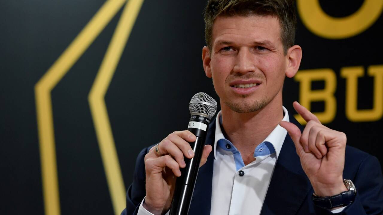 Nur einen kleinen Schritt ist Franz Schiemer von einem Comeback als Trainer bei Red Bull Salzburg entfernt. Nur einen kleinen Schritt ist Franz Schiemer von einem Comeback als Trainer bei Red Bull Salzburg entfernt.