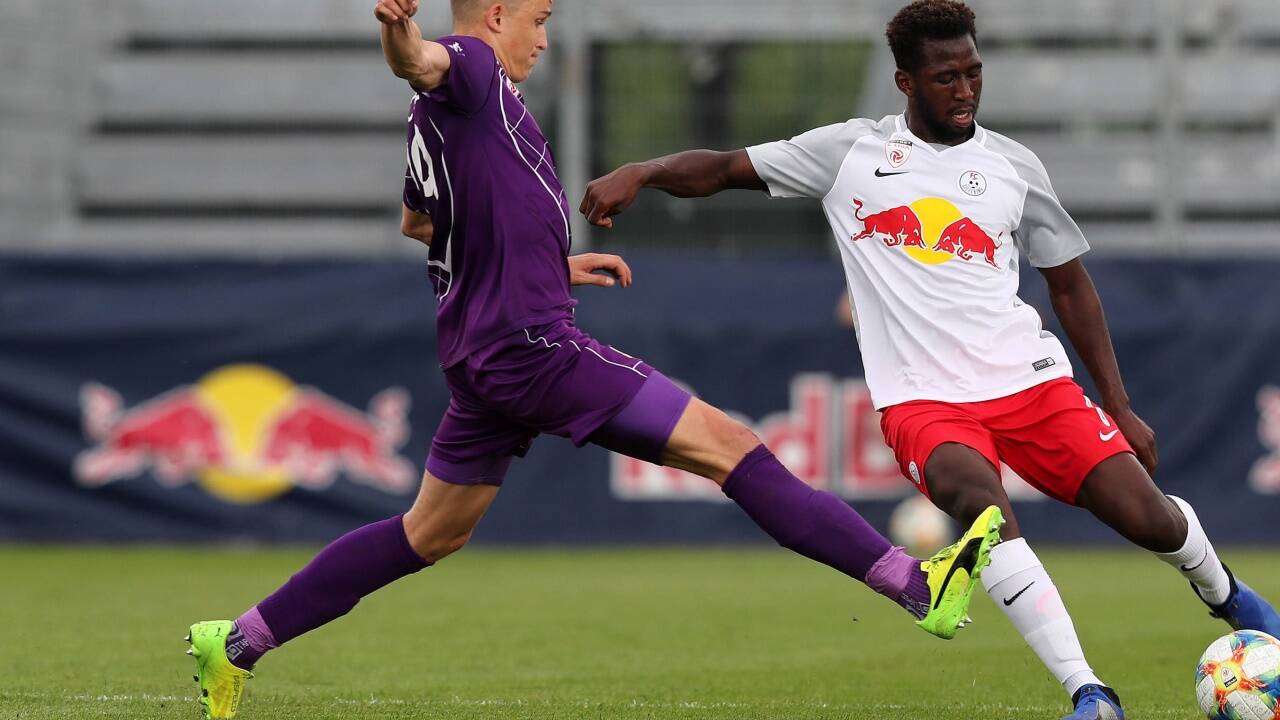 Abdourahmane Barry gegen Benedikt Pichler.  