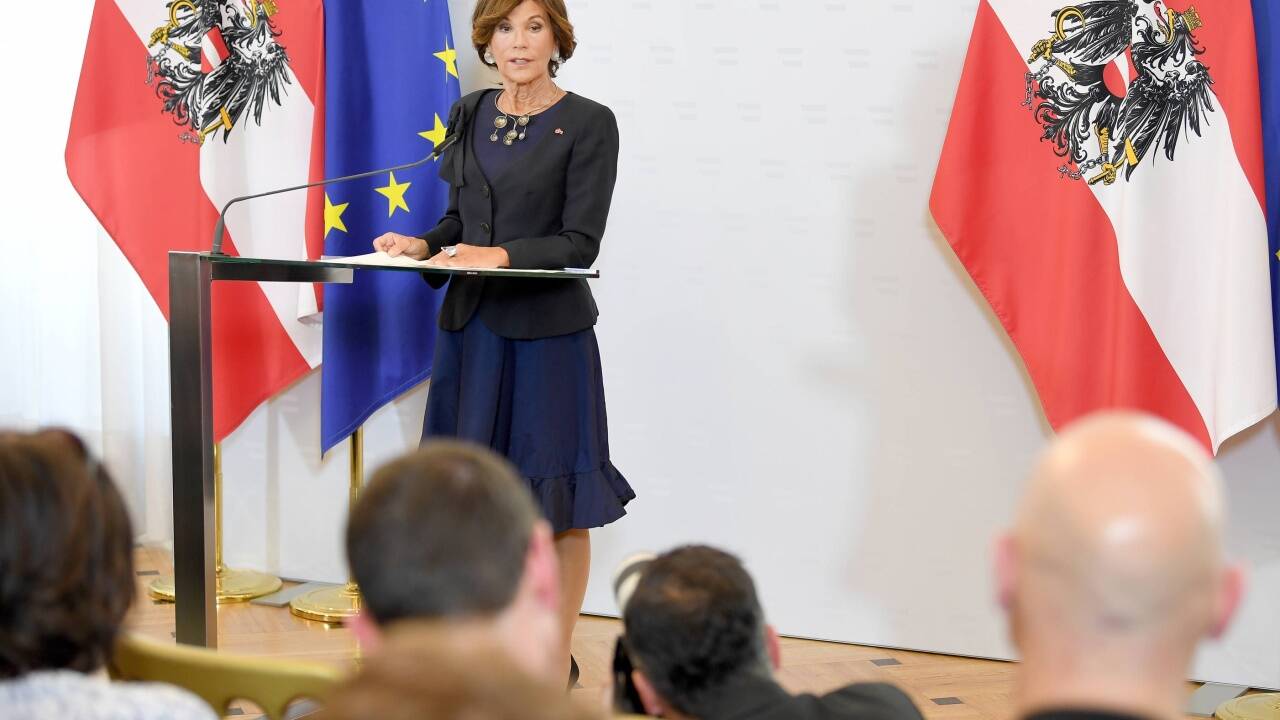Bundeskanzlerin Brigitte Bierlein während eines Statements nach der Angelobung am Montag, 3. Juni 2019, im Bundeskanzleramt in Wien.  