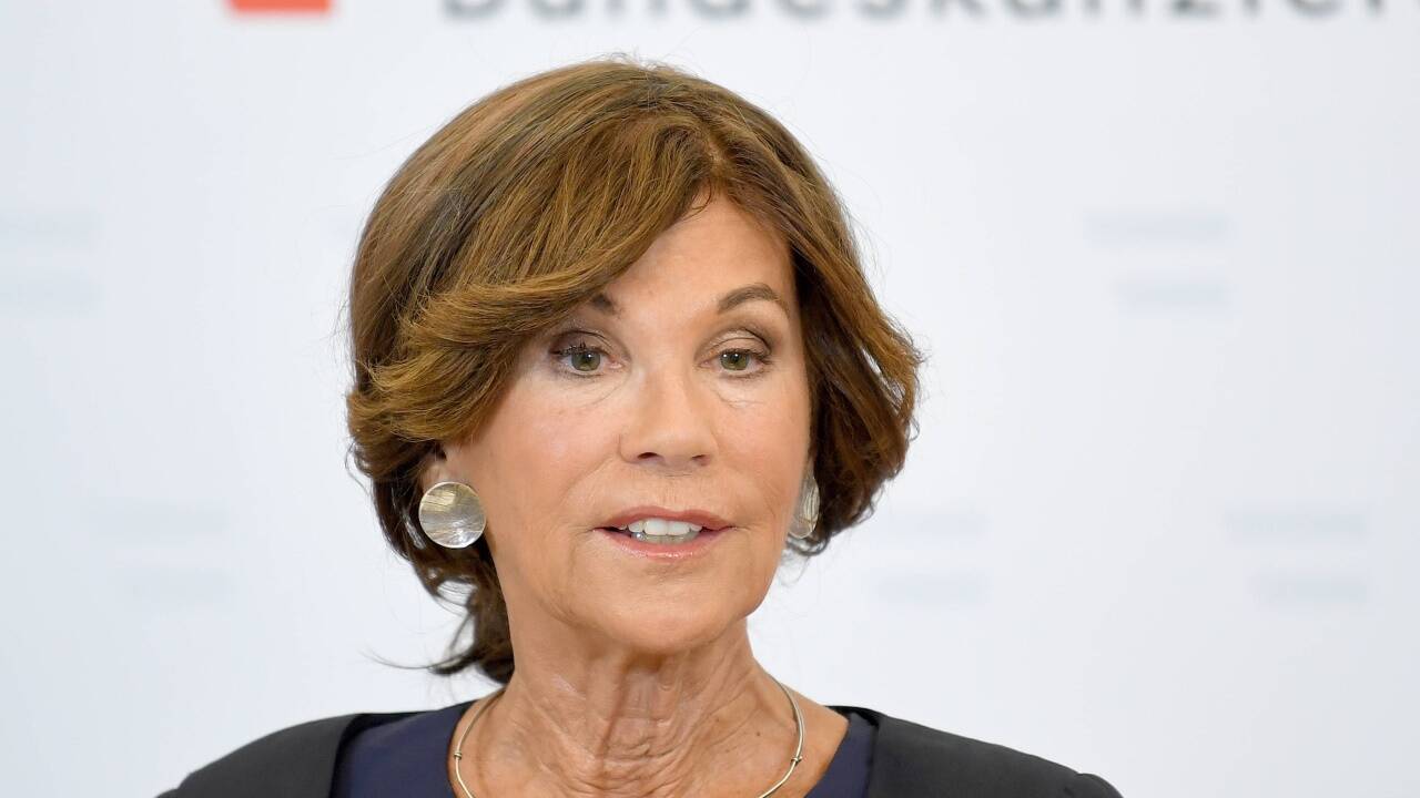 Bundeskanzlerin Brigitte Bierlein während eines Statements nach der Angelobung am Montag, 3. Juni 2019, im Bundeskanzleramt in Wien.  