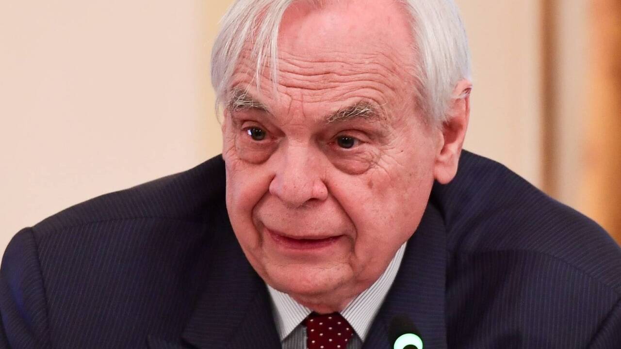 Der 71-Jährige kämpft um eine zweite Amtszeit als Intendant des Teatro della Scala. Der 71-Jährige kämpft um eine zweite Amtszeit als Intendant des Teatro della Scala.