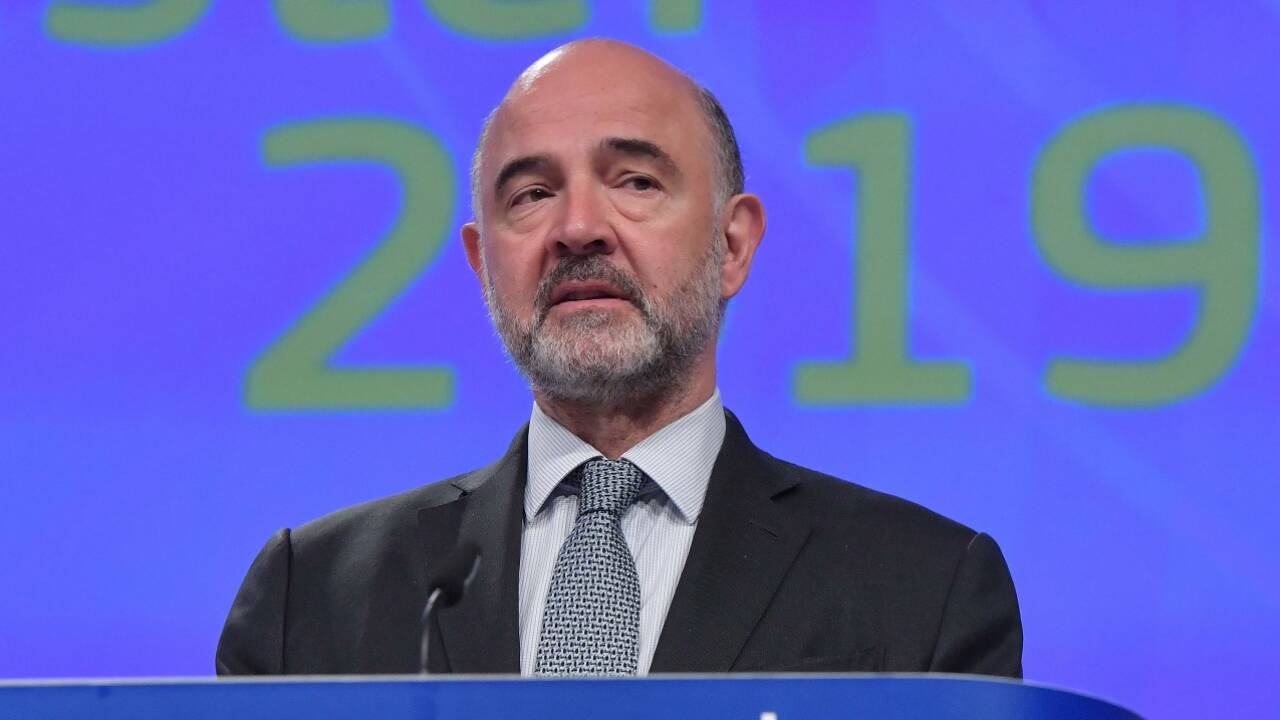 Finanzkommissar Pierre Moscovici sagt, es liege nun an Italien, das Strafverfahren doch noch abzuwenden. Finanzkommissar Pierre Moscovici sagt, es liege nun an Italien, das Strafverfahren doch noch abzuwenden.