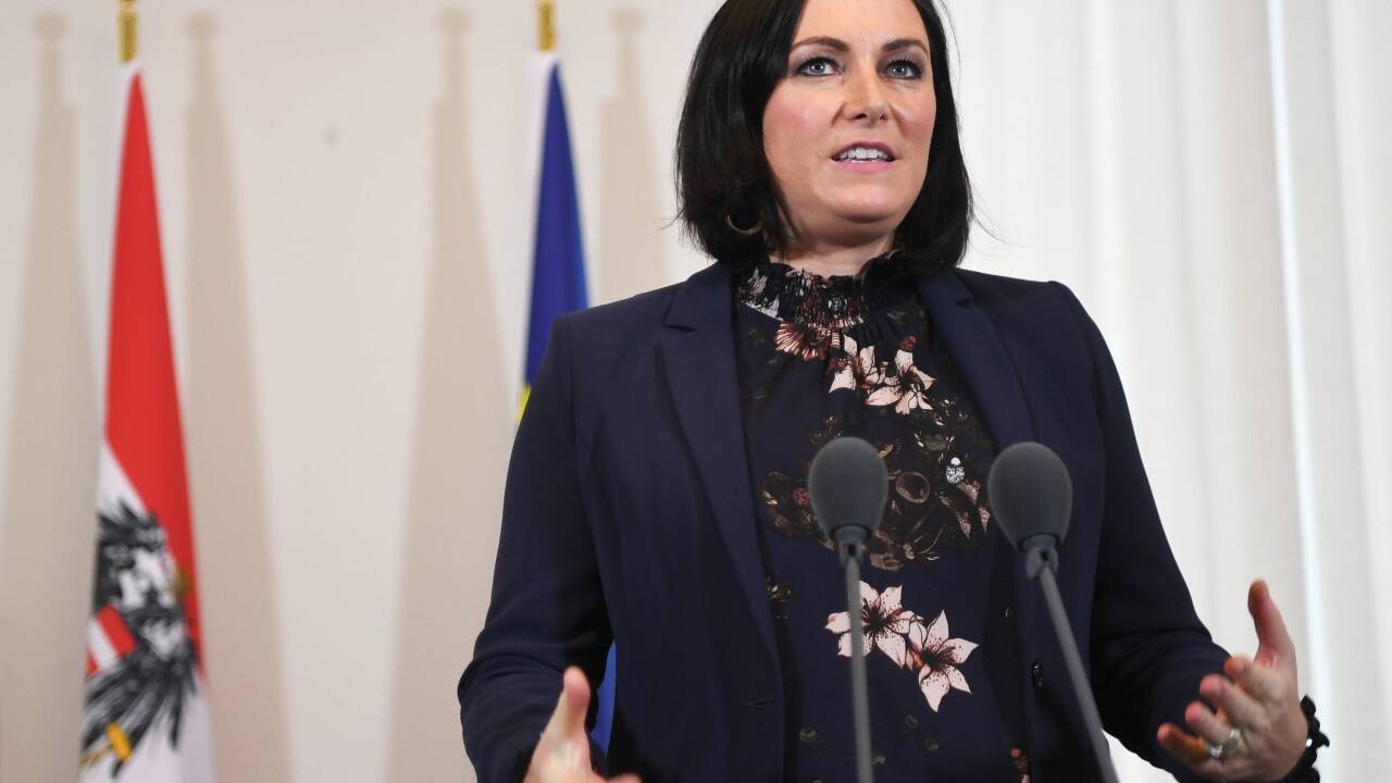 Elisabeth Köstinger Elisabeth Köstinger