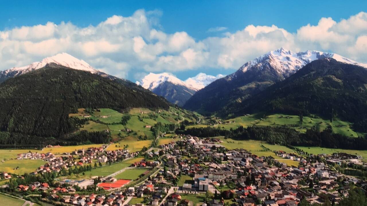 Und hier ein Foto von Mittersill aus dem Jahr 2016. Die Gemeinde hat rund 5500 Einwohner.  
