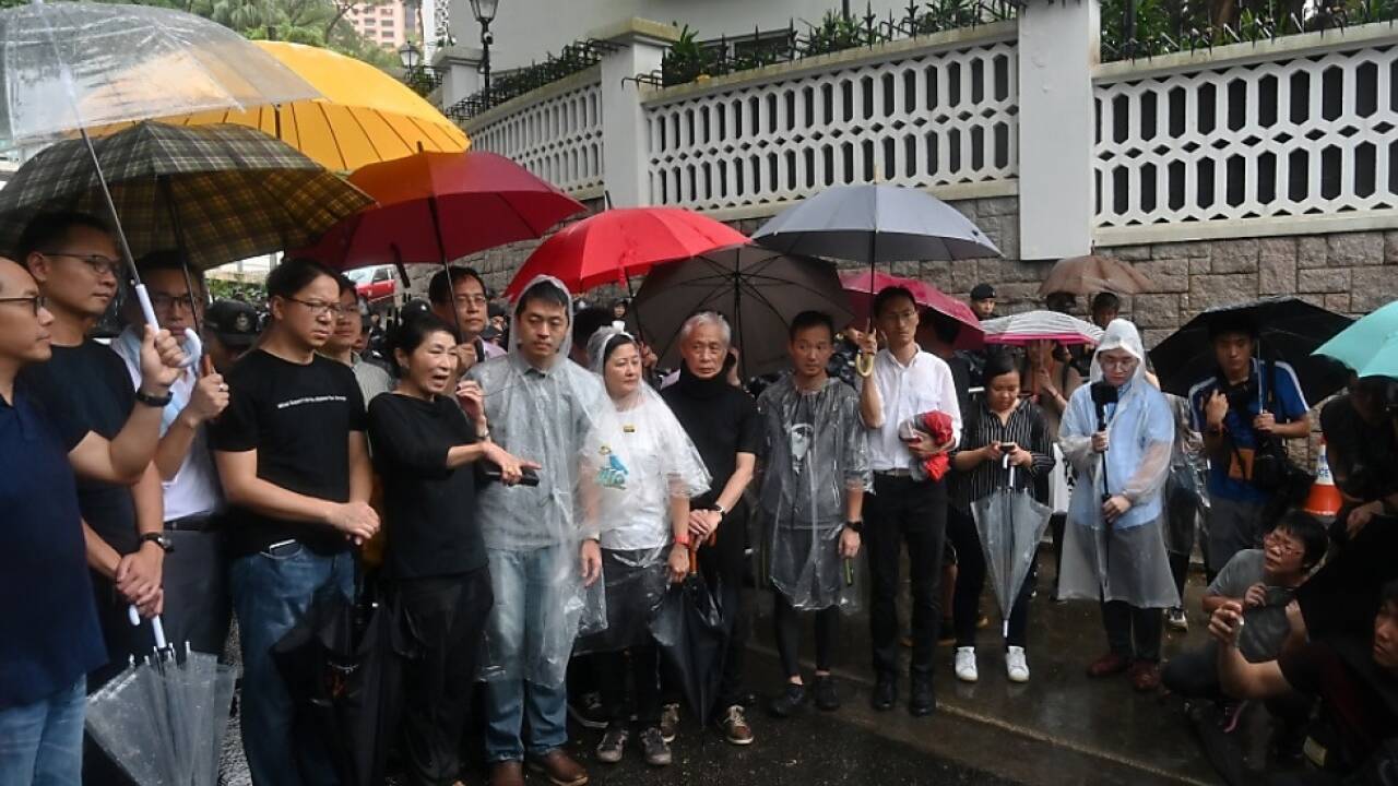 Die Proteste sind noch nicht vorbei Die Proteste sind noch nicht vorbei