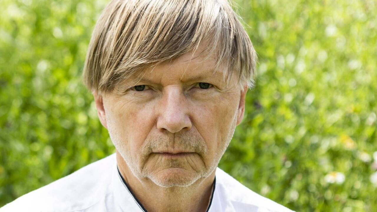 Hubert Lepka will in der Inszenierung „Herde und Stall“ wissen, wie wir Tier nutzen und was es uns nutzt, mit ihnen zu tanzen. 