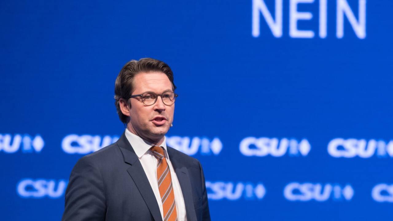 Deutschlands Bundesverkehrsminister Andreas Scheuer hat nach der Absage der Pkw-Maut neue Probleme. 