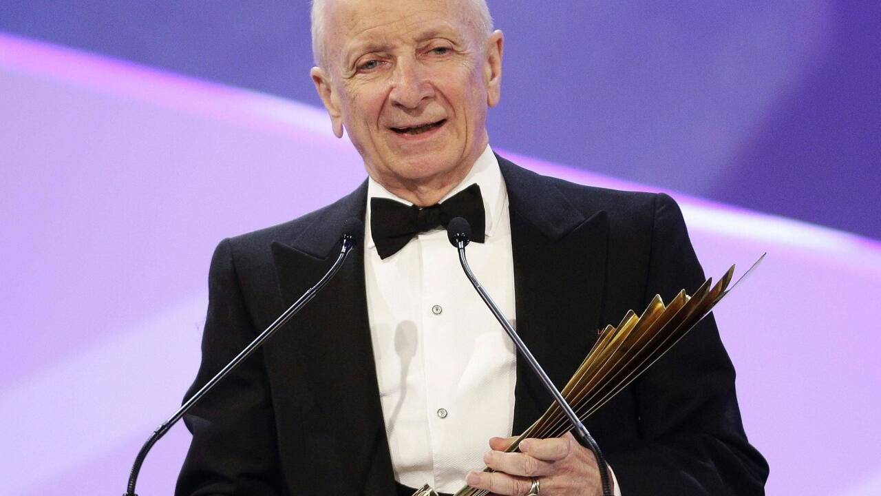 Schauspieler und Synchronsprecher Peter Matic, Preisträger 'Beste Nebenrolle' am Montag, 10. November 2014, anl. der Verleihung '15. Nestroy - Der Wiener Theaterpreis'  