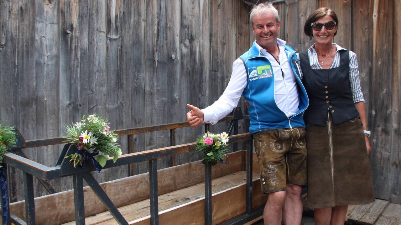 Wetterwart Ludwig Rasser und die frühere Zittelhaus-Wirtin Hermi Schmiderer sind oft mit dem Kisterl gefahren. 