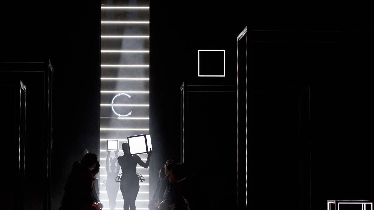 Szene aus der Landestheater-Produktin „Cardillac“.  