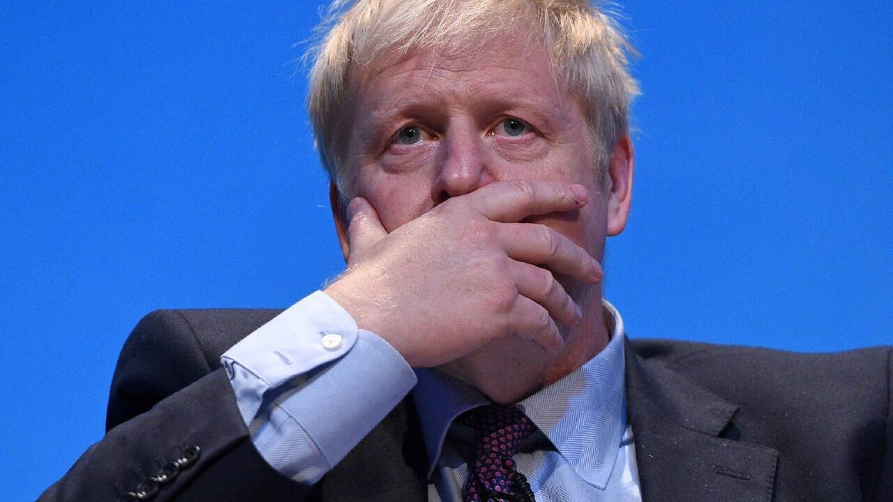 Warum der Streit mit seiner Freundin derart eskalierte, dass die Polizei kommen musste? Darüber schweigt Boris Johnson, der bislang aussichtsreichste Kandidat für die May-Nachfolge. Warum der Streit mit seiner Freundin derart eskalierte, dass die Polizei kommen musste? Darüber schweigt Boris Johnson, der bislang aussichtsreichste Kandidat für die May-Nachfolge.