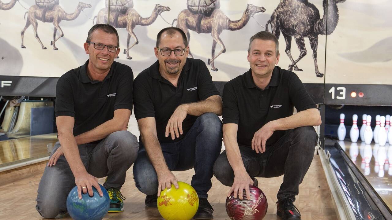 Fast 600 Salzburger Unternehmenssportler aus 68 Betrieben sind bei diesen Heimspielen dabei. Darunter sind auch die Bowler der Volksbank Salzburg.  