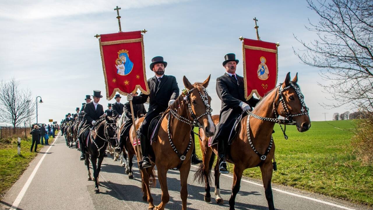 In Sachsen werden jährlich Osterreiter eingesetzt.  