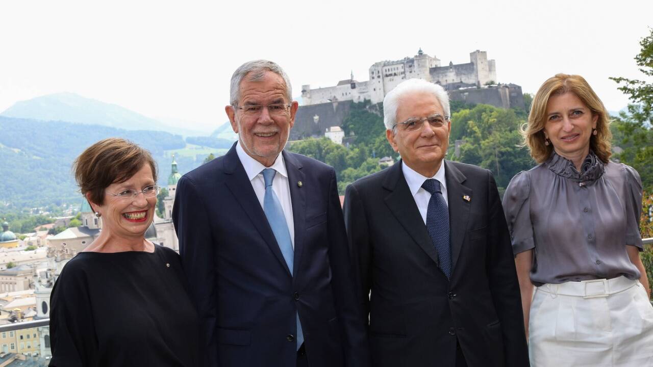 Doris Schmidauer, Alexander Van der Bellen, Sergio Mattarella und Tochter Laura Mattarella. Doris Schmidauer, Alexander Van der Bellen, Sergio Mattarella und Tochter Laura Mattarella.