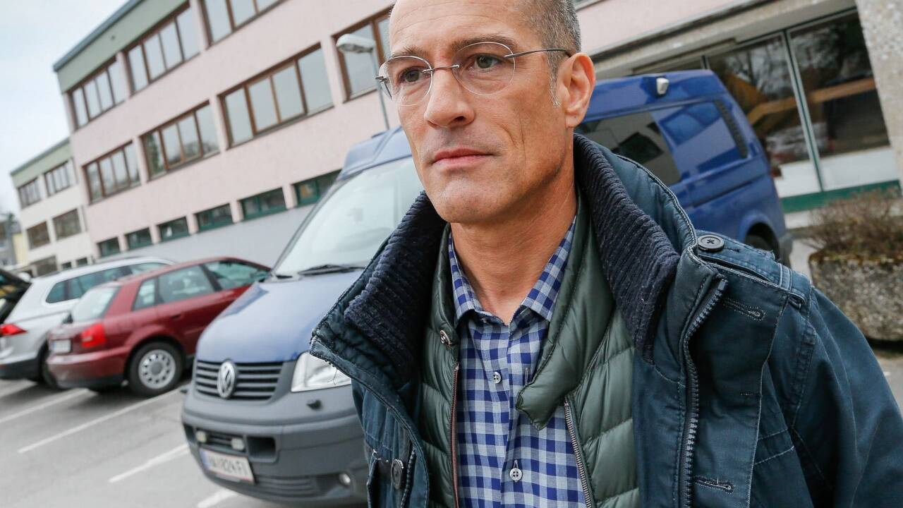 Christian Voggenberger leitet seit Montag das LKA. Dieses Bild zeigt ihn bei einem Einsatz am 24. März 2017: Damals hatte ein Mann in Salzburg-Maxglan seine Ex-Partnerin angeschossen und sich selbst getötet. 