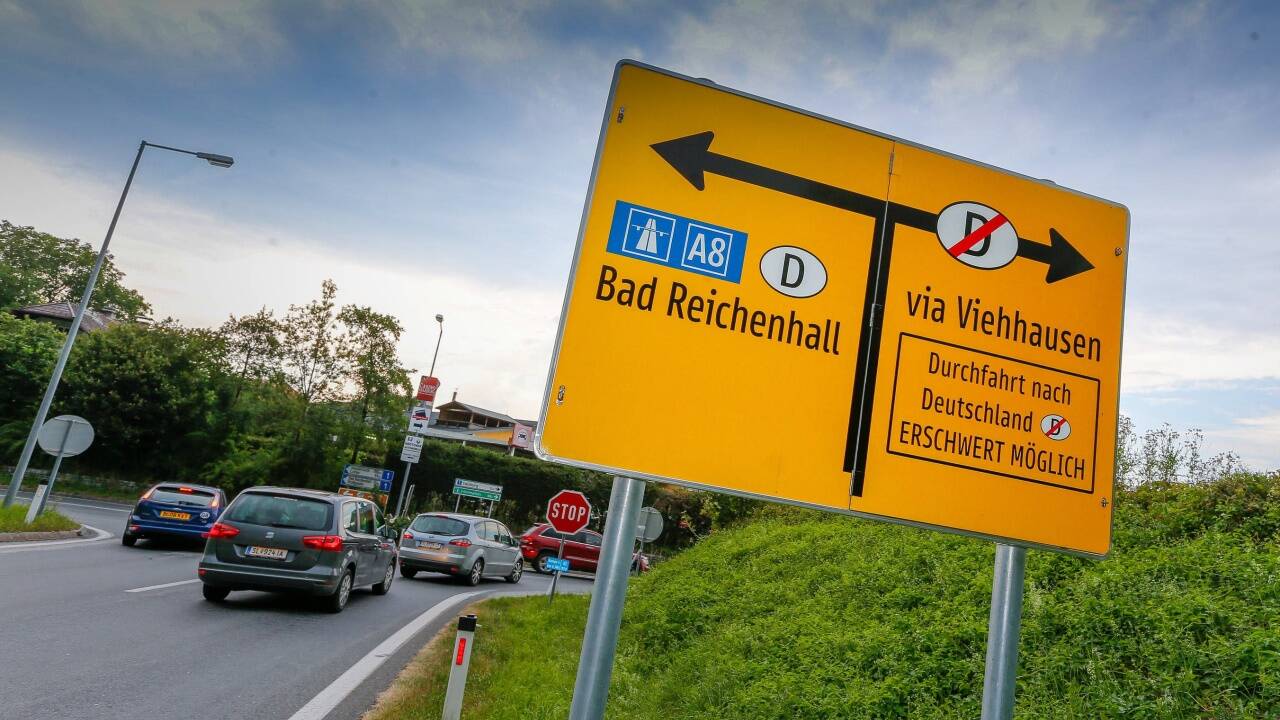 Schon in den vergangenen Jahren haben sich die Gemeinden Wals-Siezenheim (Bild) und Grödig mit Durchfahrtssperren gegen den Ausweichverkehr von der Autobahn gewehrt.  