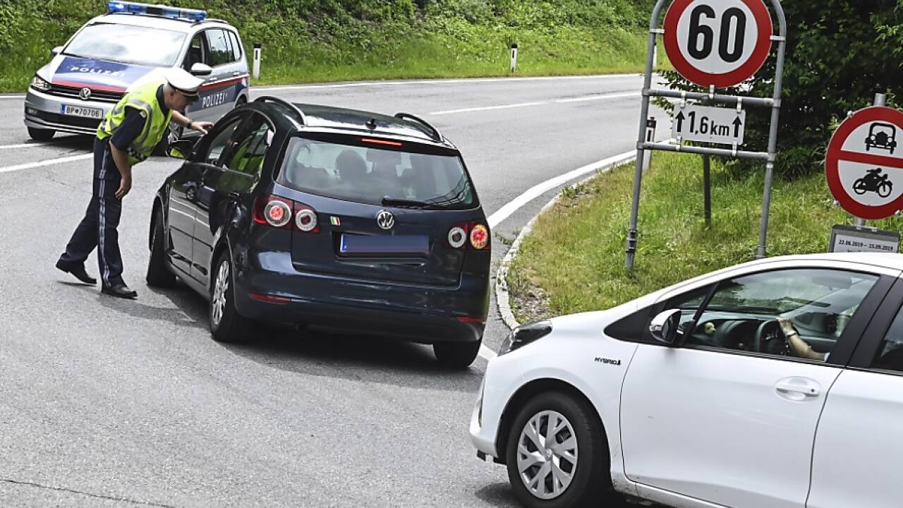 Erstmals gibt es auch in den Bezirken Kufstein und Reutte Farhverbote 