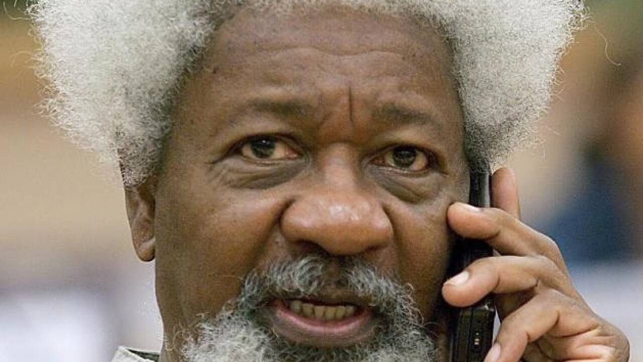  Wole Soyinka 