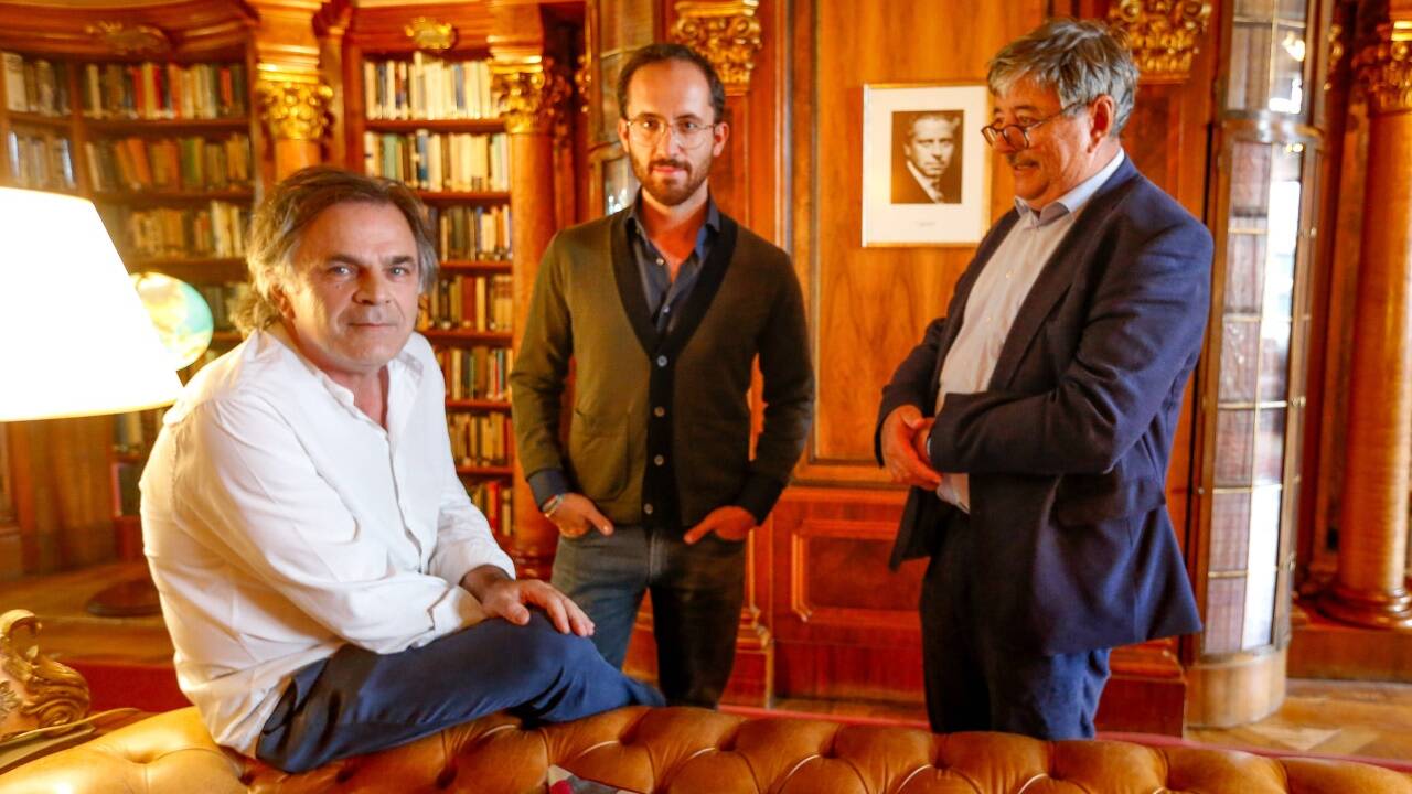 Intendant Markus Hinterhäuser, Pianist Igor Levit und SN-Kulturredakteur Karl Harb im Gespräch auf Schloss Leopoldskron. 
