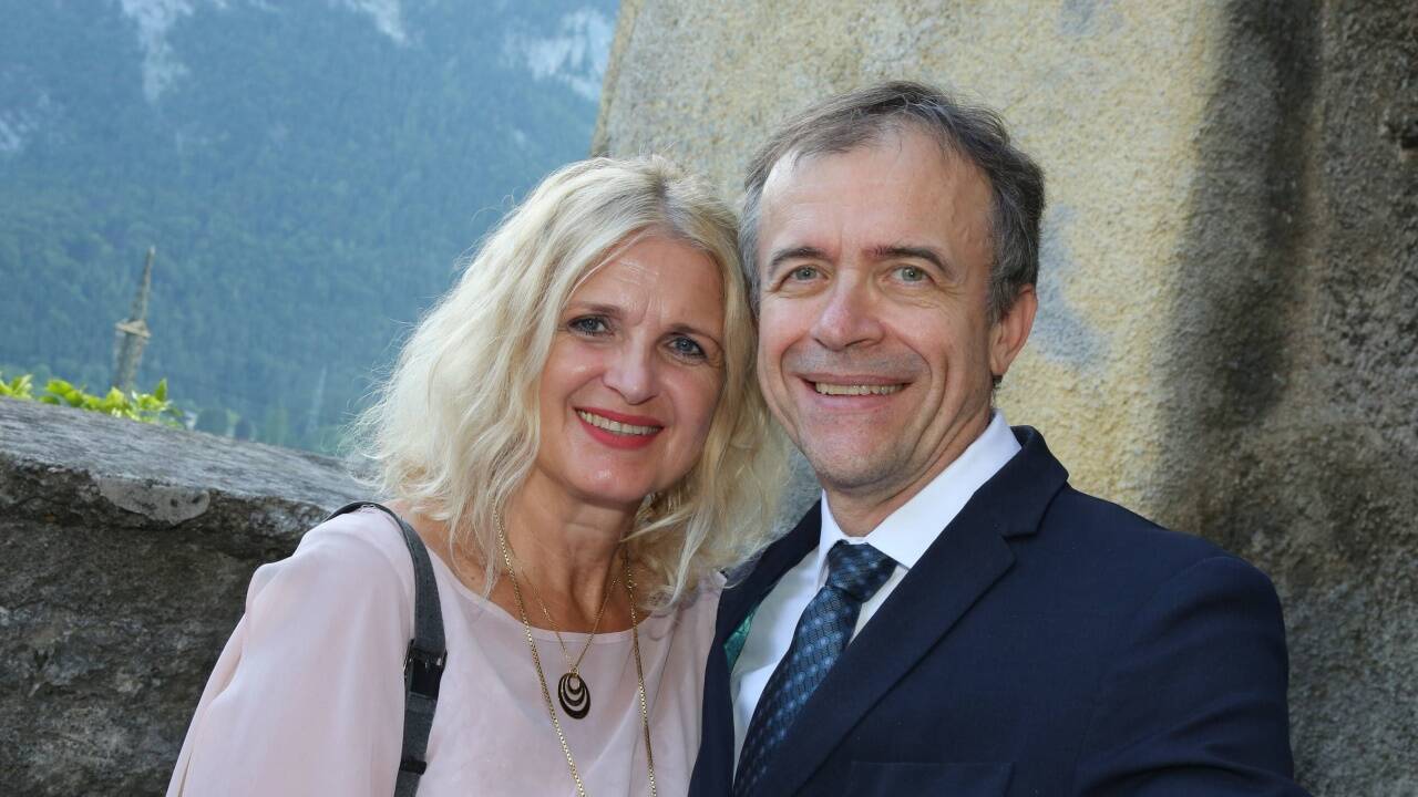 Notar Claus Spruzina mit seiner Frau Gabriela Sprizina. 
