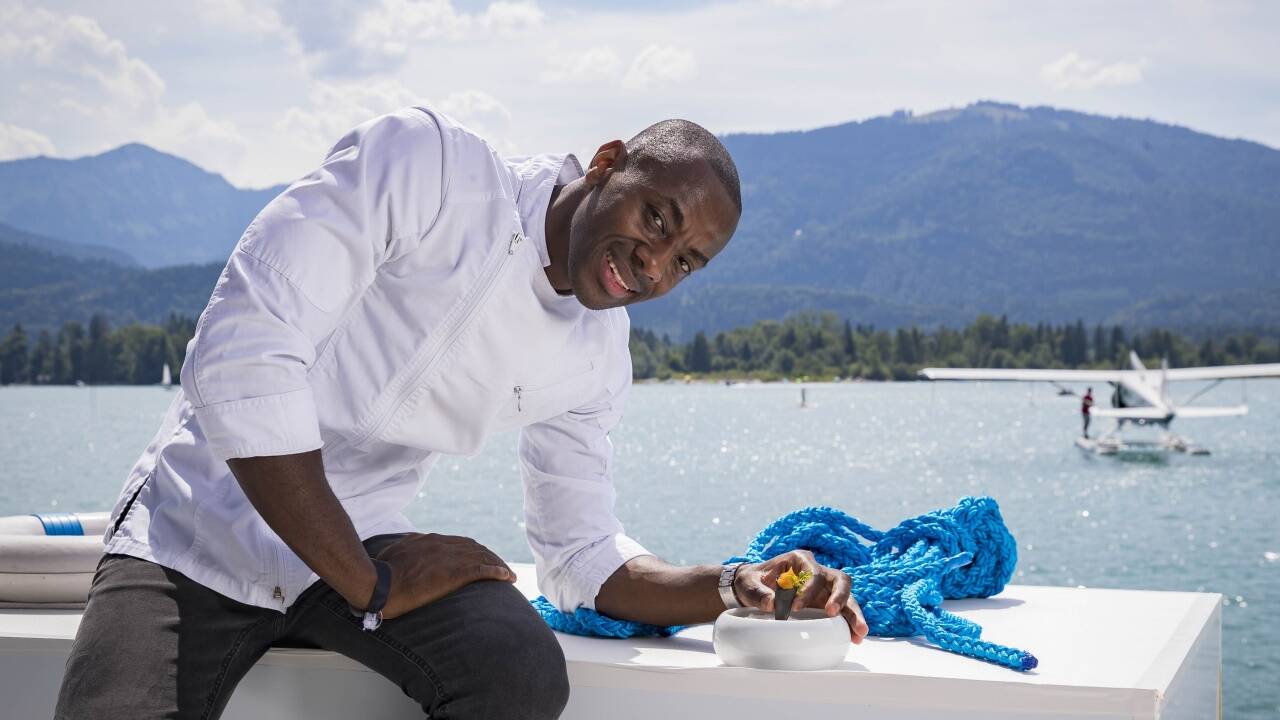 Der Sternekoch Anthony Sarpong. 