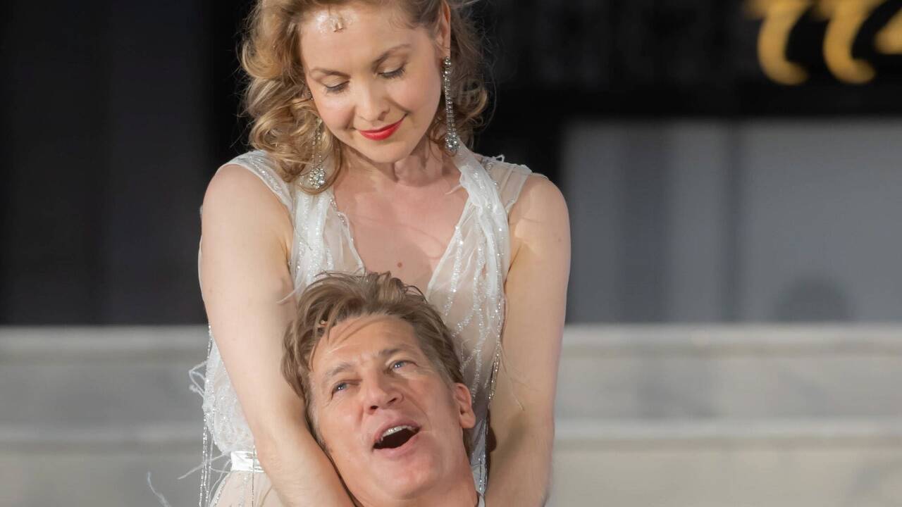 Valery Tscheplanowa und Tobias Moretti. 