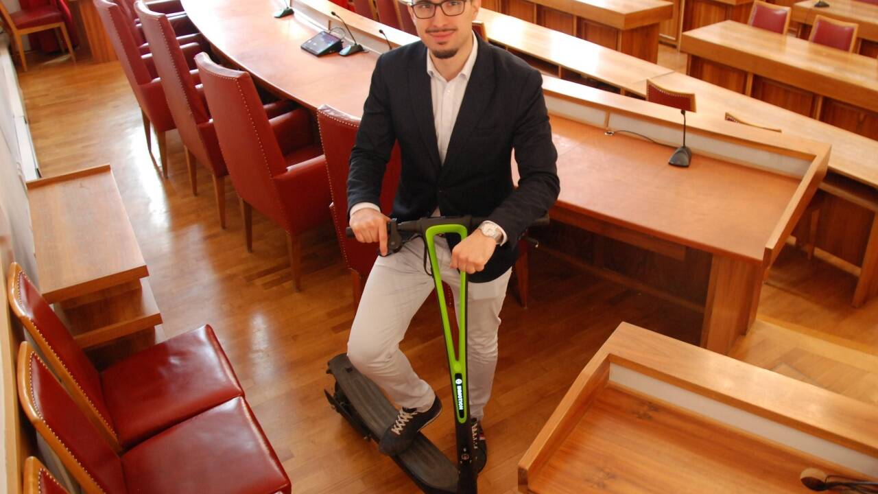 Ideen, die einschlagen: Mit diesem Claim wirbt Tarik Metes Werbeagentur Meteor. Ob das auch für seine Politik gilt? Man darf gespannt sein.Bild:  