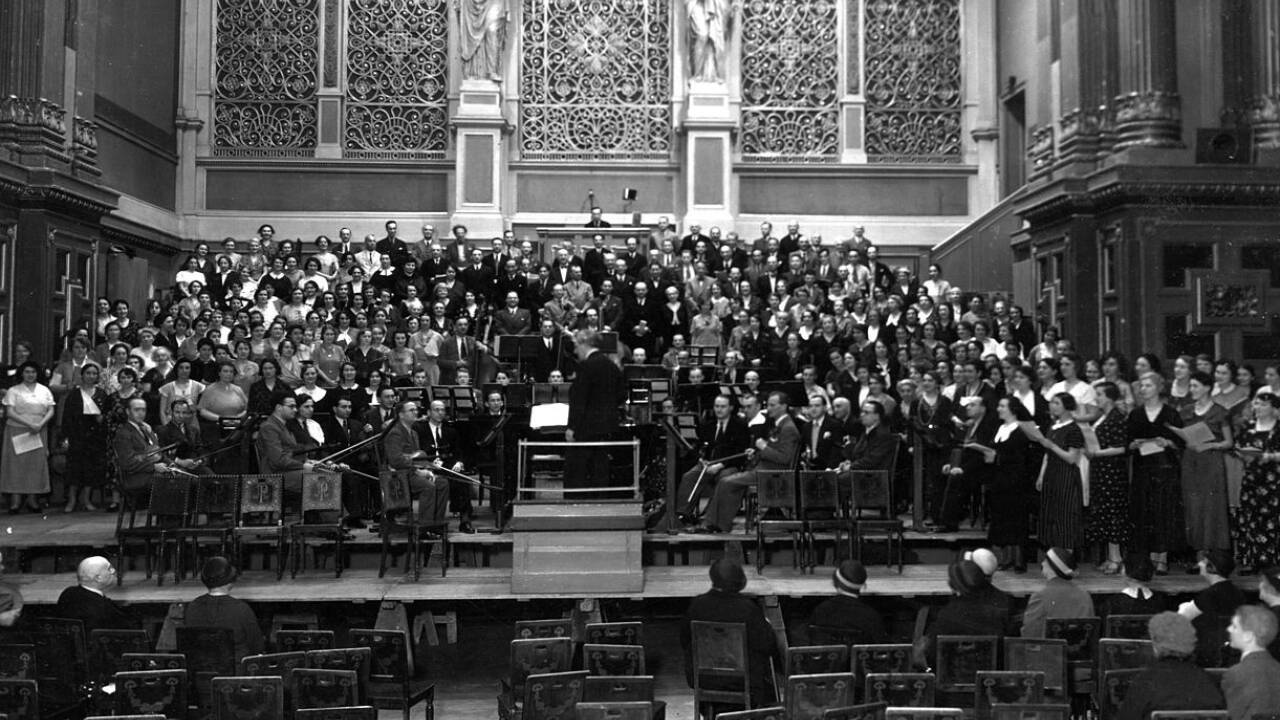 <strong>1924:</strong> Aus der Berliner Philharmonie wird erstmals ein Konzert im Rundfunk übertragen. <strong>1924:</strong> Aus der Berliner Philharmonie wird erstmals ein Konzert im Rundfunk übertragen.