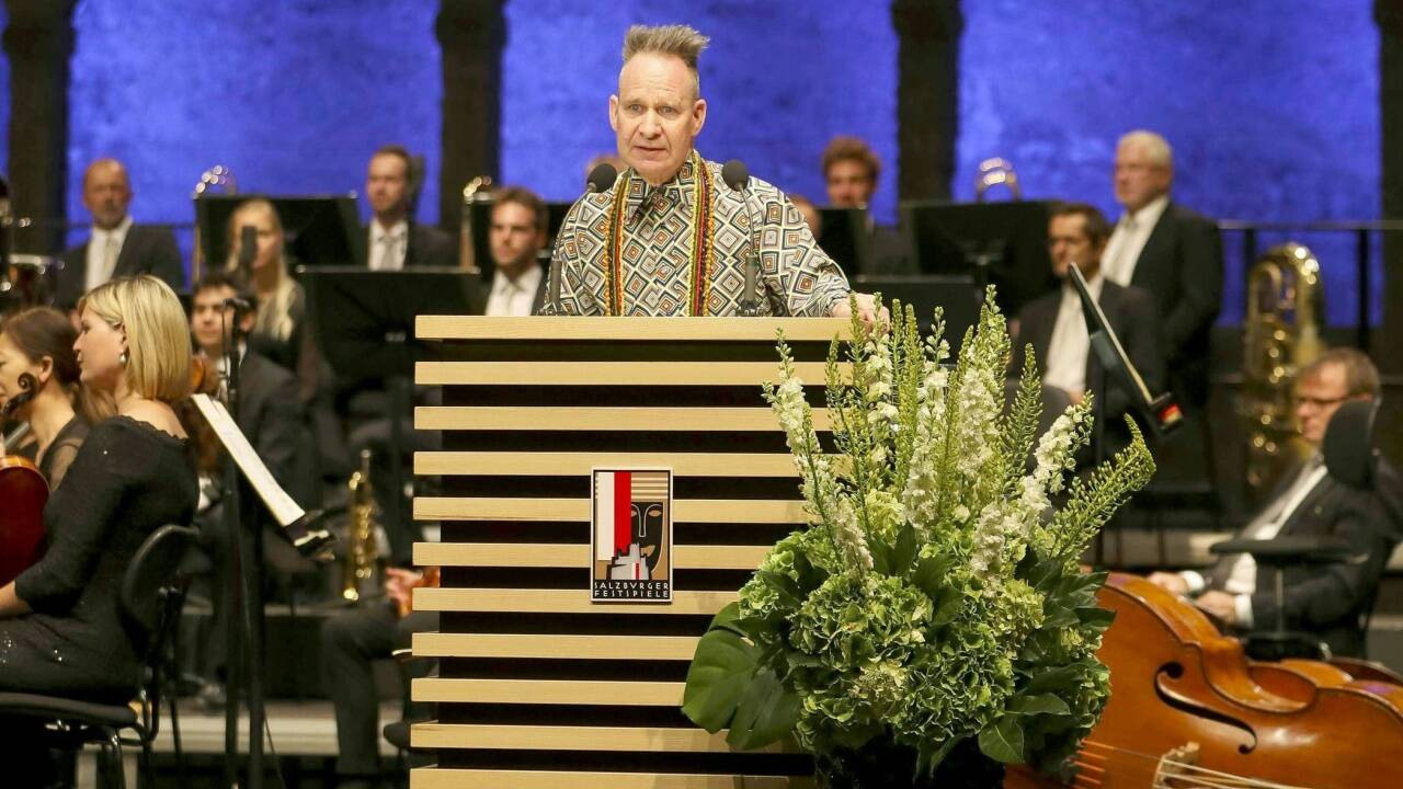 Festredner, Regisseur Peter Sellars beim Festakt zur Eröffnung der Salzburger Festspiele in der Felsenreitschule, am Samstag, 27. Juli 2019.  