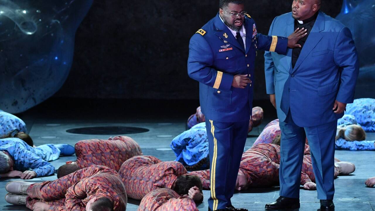  Russell Thomas (Idomeneo) und Levy Sekgapane (Arbace). 