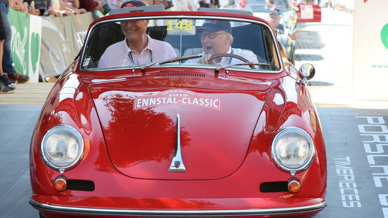 Der Aufsichtsratvorsitzende von Prosche, Wolfgang Porsche, hatte sichtlich Spaß. 