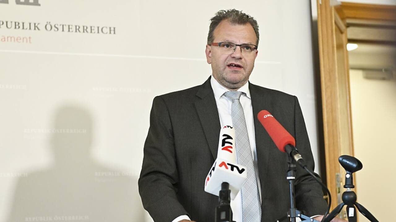 Jenewein will "verschleppte Ermittlungen" untersuchen lassen  Jenewein will 'verschleppte Ermittlungen' untersuchen lassen