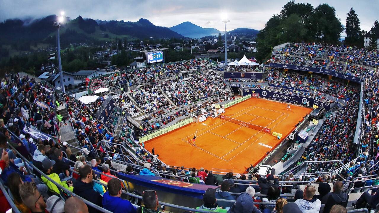Der Center Court in Kitzbühel zieht wieder die Massen an. Der Center Court in Kitzbühel zieht wieder die Massen an.