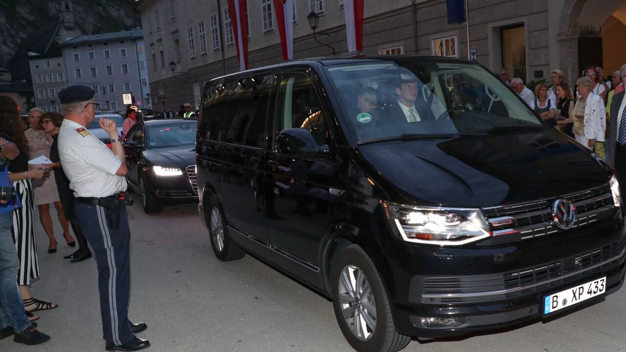 Angela Merkel besuchte am Montagabend die Festspiele.  