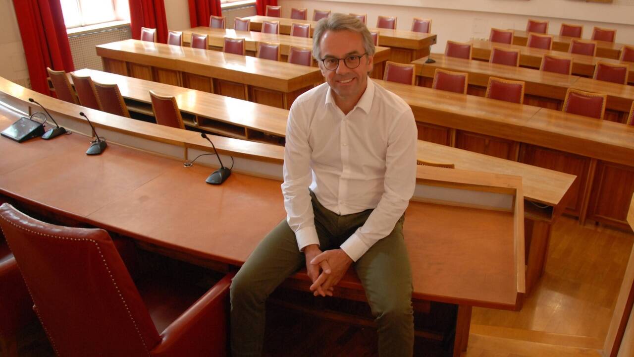 Christoph Brandstätter wuchs im Wirtshaus auf. Dass die Gastronomie nichts für ihn ist, bemerkte er rasch. Heute ist er Architekt und sitzt für die ÖVP im Gemeinderat. 