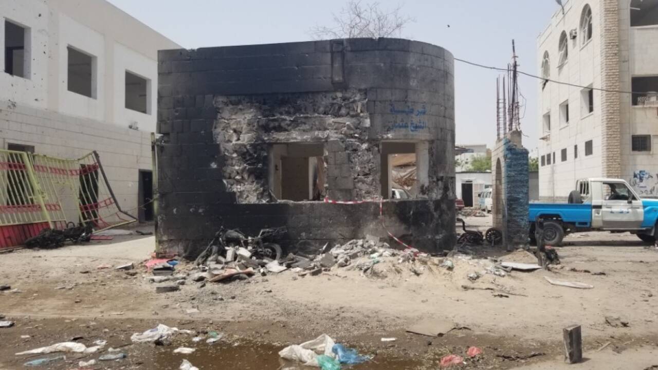 In den vergangenenTagen kam es in Aden immer wieder zu Zusammenstößen In den vergangenenTagen kam es in Aden immer wieder zu Zusammenstößen