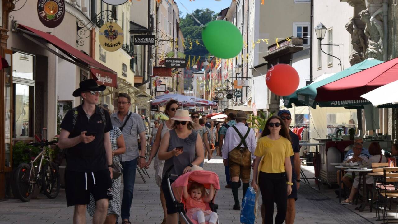 So mancher kritisierte, dass heuer zu wenig los war beim Linzer-Gassen-Fest. Ein Lokalaugenschein am Samstagmittag ergab ein relativ dünn bevölkertes Festgelände.  