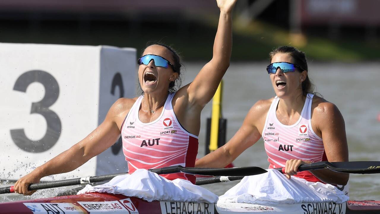 Auch im Duo erfolgreich: Viktoria Schwarz paddelte mit Ana-Roxana Lehaci am Tag davor ins Finale. 