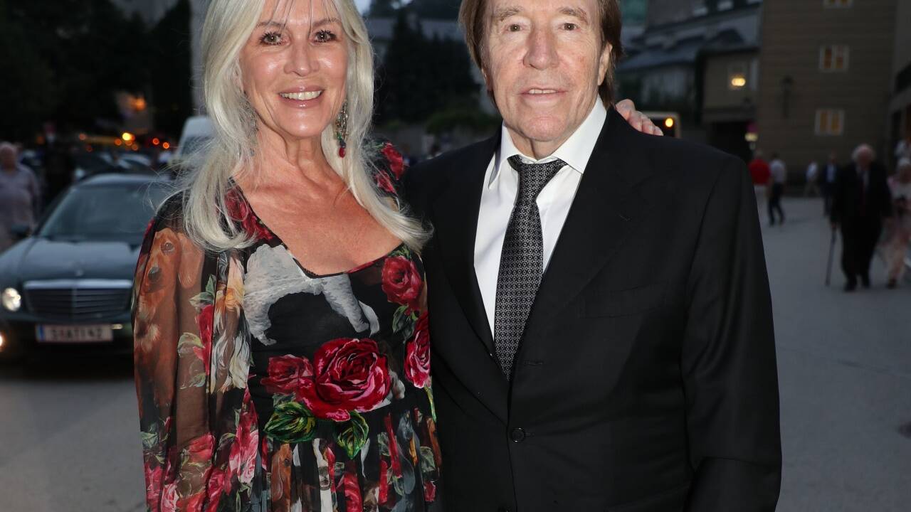 Fußball-Legende Günter Netzer mit Gattin.  