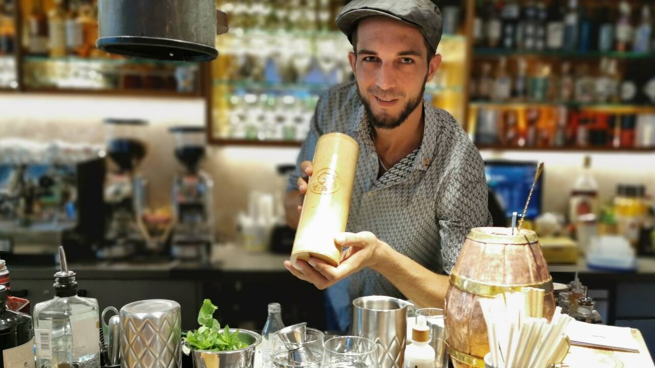 Mario Nestlehner in der Bar Darwin’s am Platzl in Salzburg.  