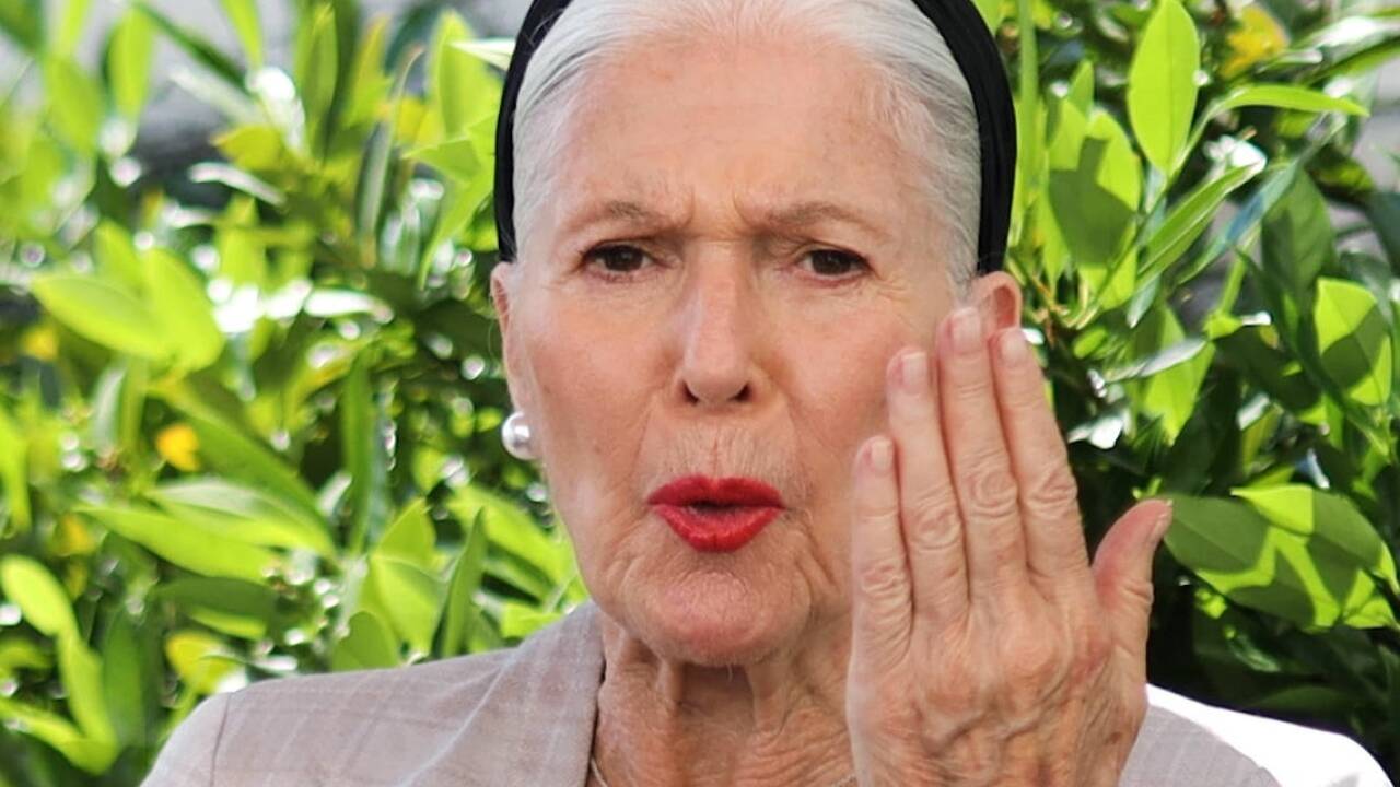 Christiane Hörbiger im „Wir für Kurz“-Video. 